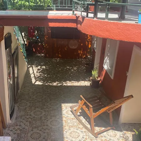 Lavinya Quarto em Acomodações Particulares *