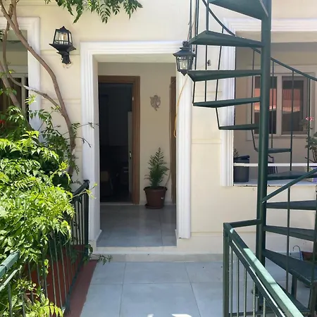 Quarto em Acomodações Particulares Lavinya *