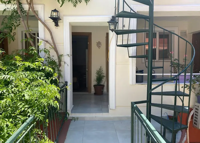 Kwatera prywatna Lavinya *